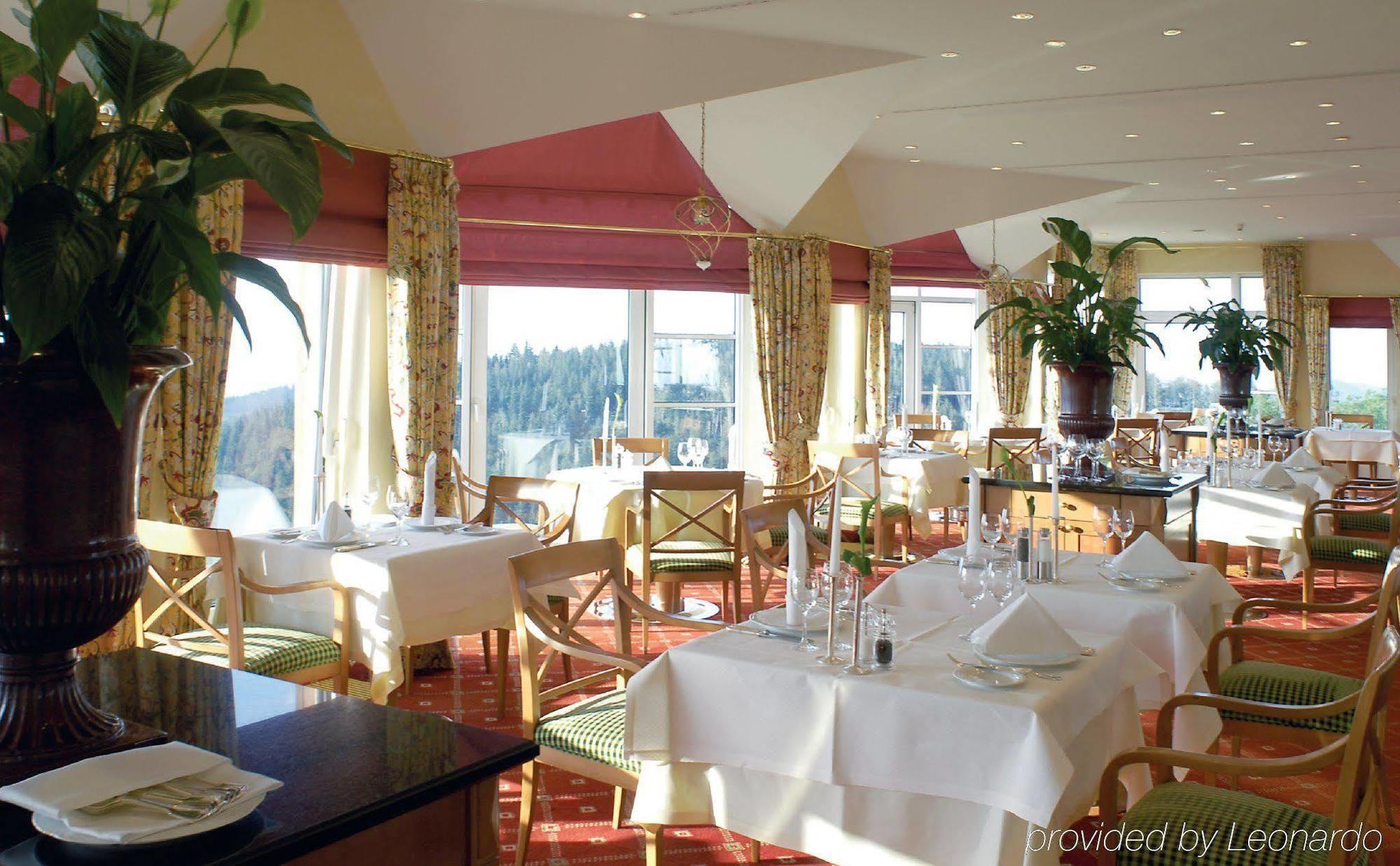 Schlosshotel Buehlerhoehe Schonbuch Restaurant photo