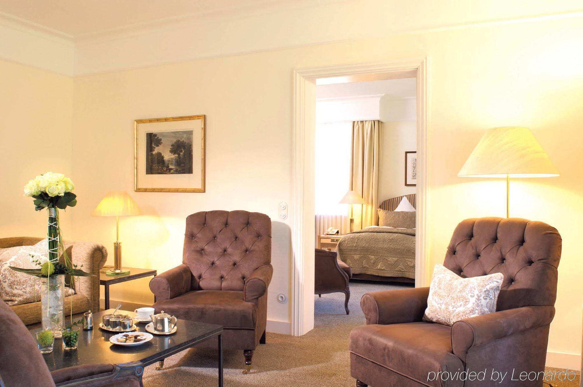 Schlosshotel Buehlerhoehe Schonbuch Room photo